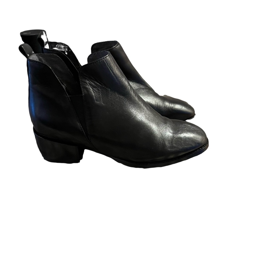 Seychelles Black Leather Ankle Bootss